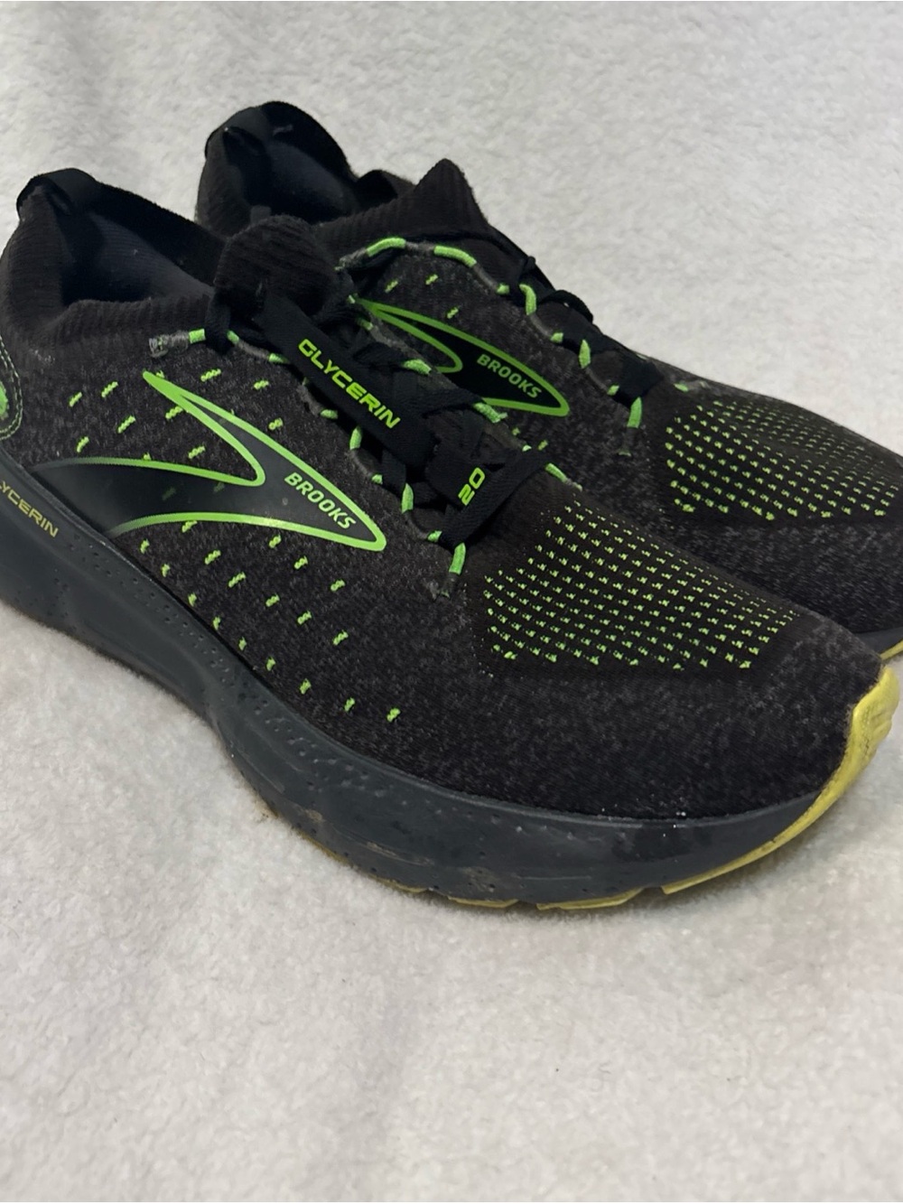 Mens Size 11  Shoe Brooks Glycerin StealthFit 20 Black Green Gecko Sneaker